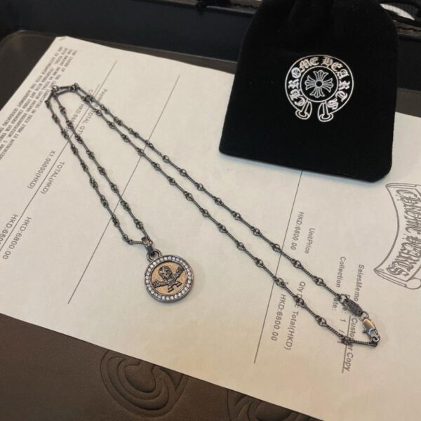 replica,repliche,fake,1:1,earrings,bracelet,ring,jewelry [Controqualità] Collana con pendente a forma di teschio in bambù retrò classico con cuori cromati (8BF6)