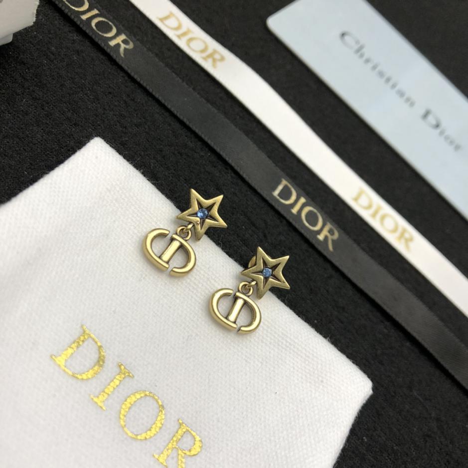 replica,repliche,fake,1:1,earrings,bracelet,ring,jewelry Orecchini a bottone in oro Dior uguali al contatore (1C9B) replica,repliche,fake,1:1,earrings,bracelet,ring,jewelry Orecchini a bottone in oro Dior uguali al contatore (1C9B)