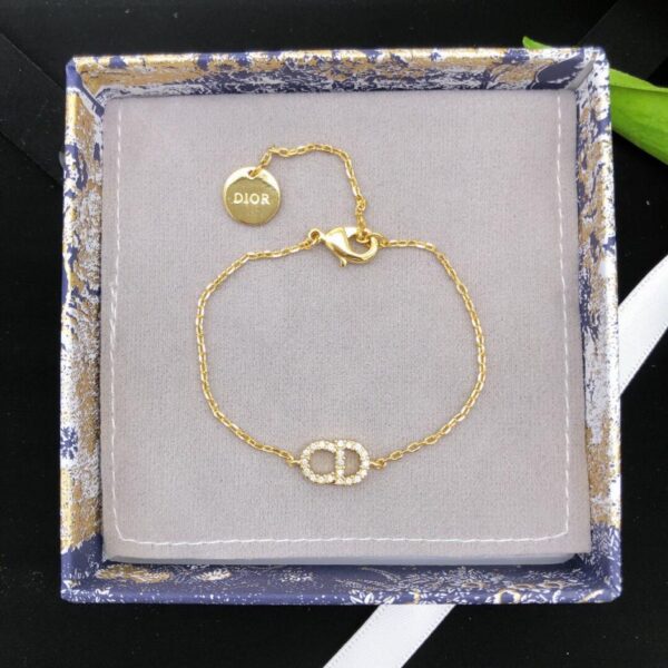 replica,repliche,fake,1:1,earrings,bracelet,ring,jewelry Bracciale Dior CD con diamanti mini bracciale dello stesso materiale al bancone (C1C3)