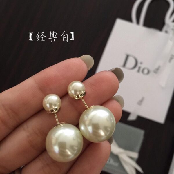 replica,repliche,fake,1:1,earrings,bracelet,ring,jewelry Orecchini a bottone DIOR con perline grandi e piccole (A83F)