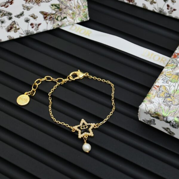Bracciale Dior Cruise con perle pentagramma (E0E7)