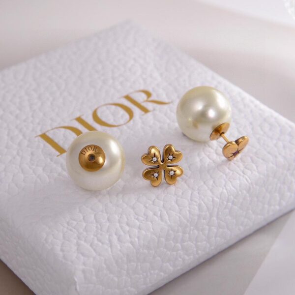 replica,repliche,fake,1:1,earrings,bracelet,ring,jewelry Orecchini Dior contatore nuovo stile (3162)