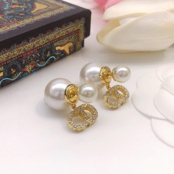 Orecchini a bottone con perle DIOR micro-set di diamanti, dimensioni CD, qualità di fascia alta, ago in argento 925 (F9AB)
