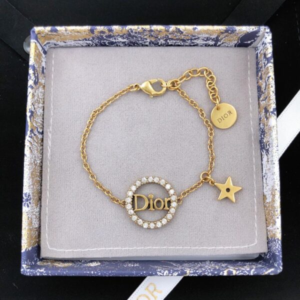 Dior Nuovo prodotto originale Rotondo CD Ciondolo Micro-set Collana con stella di diamanti (5CD3)