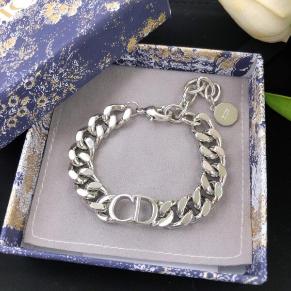replica,repliche,fake,1:1,earrings,bracelet,ring,jewelry Ultimo bracciale in argento Dior (88CA)