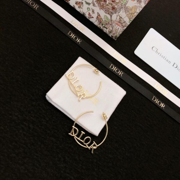 replica,repliche,fake,1:1,earrings,bracelet,ring,jewelry Nuovi orecchini Dior(7316)