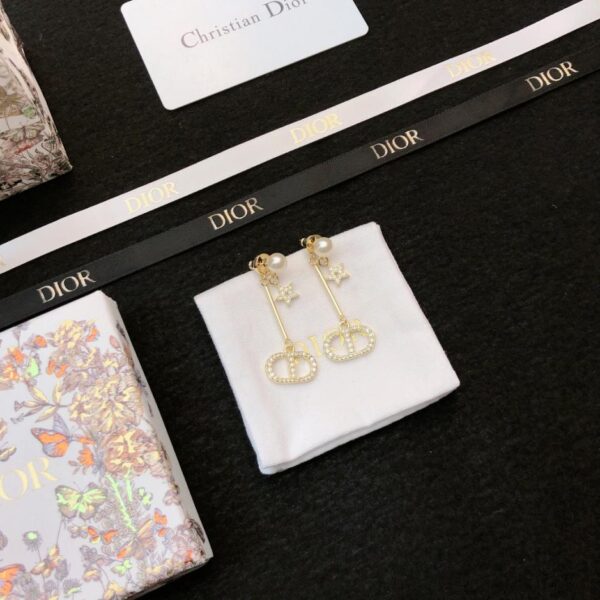 replica,repliche,fake,1:1,earrings,bracelet,ring,jewelry  Orecchini con perle Dior cd (6604)