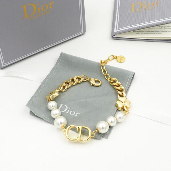 Bracciale a catena con perle Dior CD trifoglio (DBD5)