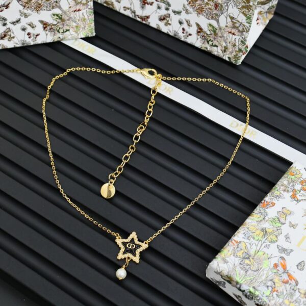 Collana di perle con pentagramma Dior 25 Early Spring Cruise (8A54)