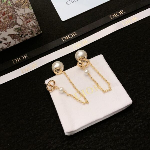 replica,repliche,fake,1:1,earrings,bracelet,ring,jewelry Nuovi orecchini Dior, affrettati a prenderli, te li meriti! (98F6)