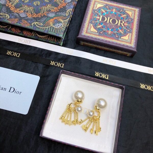 replica,repliche,fake,1:1,earrings,bracelet,ring,jewelry Orecchini Dior(3336)