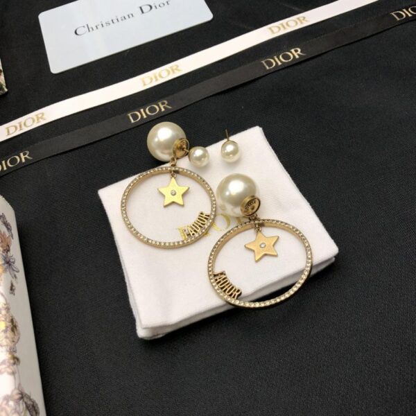 replica,repliche,fake,1:1,earrings,bracelet,ring,jewelry Orecchini con lettera Dior contatore nuovo stile (4ED2)