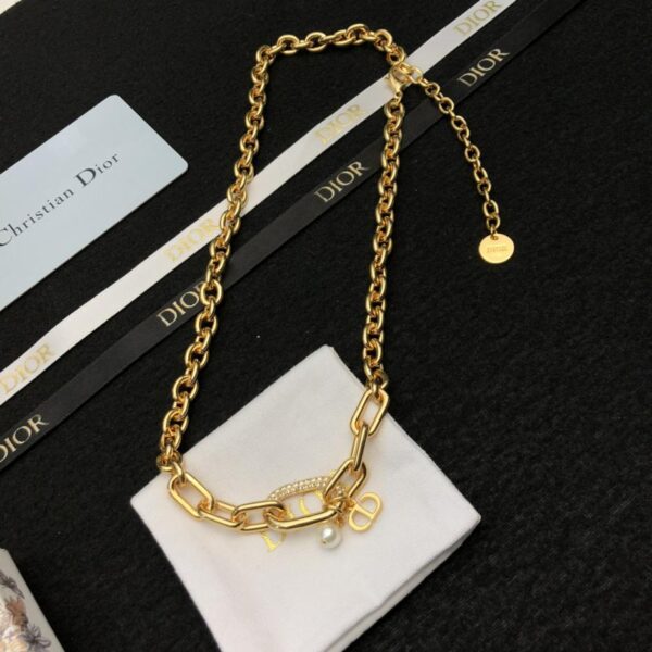 Nuova collana Dior (199D)