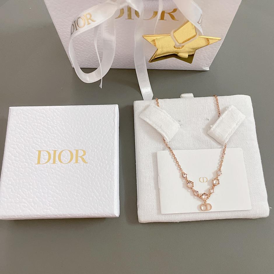 replica,repliche,fake,1:1,earrings,bracelet,ring,jewelry Collana Dior con sette stelle e diamanti in oro rosa (090C) replica,repliche,fake,1:1,earrings,bracelet,ring,jewelry Collana Dior con sette stelle e diamanti in oro rosa (090C)