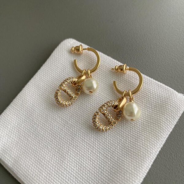 replica,repliche,fake,1:1,earrings,bracelet,ring,jewelry Orecchini a gancio Dior pieni di perline di diamanti (E248)