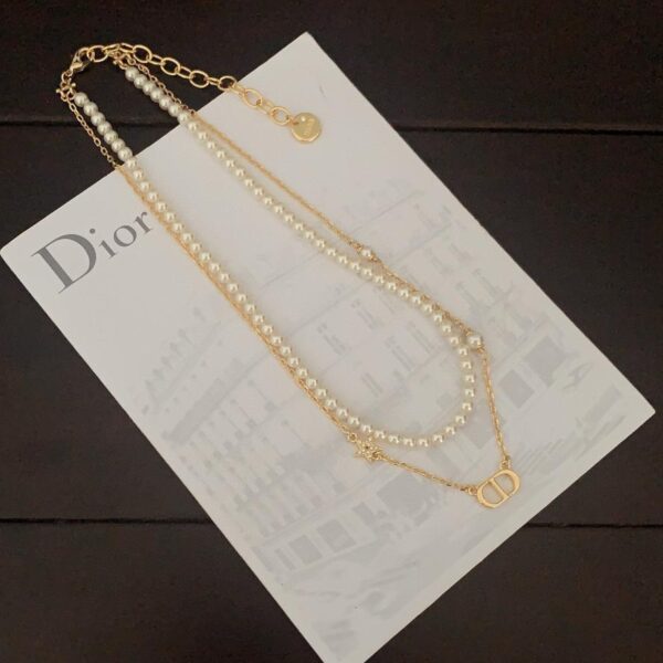 L'ultima collana di perle a doppio strato di Dior (5698)