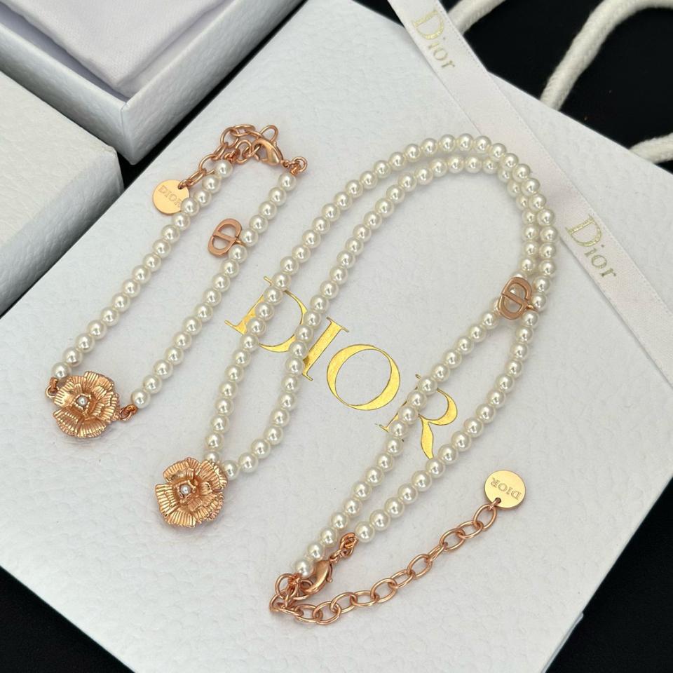 replica,repliche,fake,1:1,earrings,bracelet,ring,jewelry Dior Fiordaliso Perla (09F3) replica,repliche,fake,1:1,earrings,bracelet,ring,jewelry Dior Fiordaliso Perla (09F3)