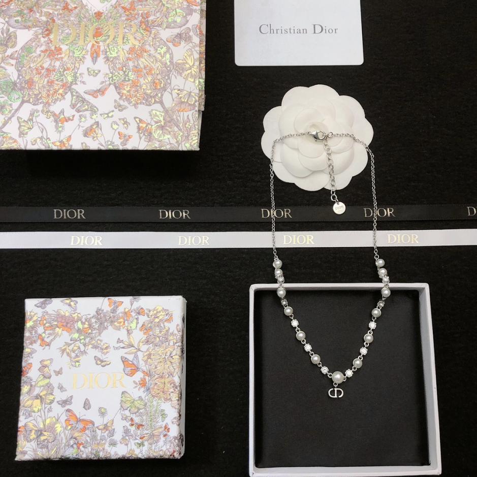 replica,repliche,fake,1:1,earrings,bracelet,ring,jewelry Collana CD Dior in cristallo di perla singolo strato (DA1E) replica,repliche,fake,1:1,earrings,bracelet,ring,jewelry Collana CD Dior in cristallo di perla singolo strato (DA1E)