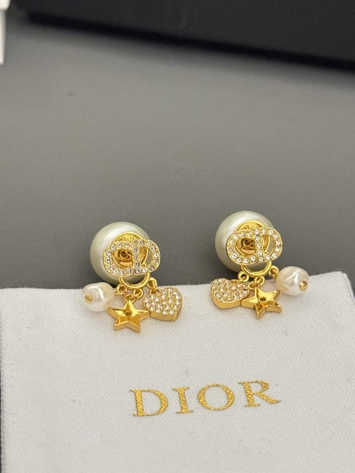 replica,repliche,fake,1:1,earrings,bracelet,ring,jewelry Dior[cd accessori multi-elemento orecchini di perle (93ED) replica,repliche,fake,1:1,earrings,bracelet,ring,jewelry Dior[cd accessori multi-elemento orecchini di perle (93ED)