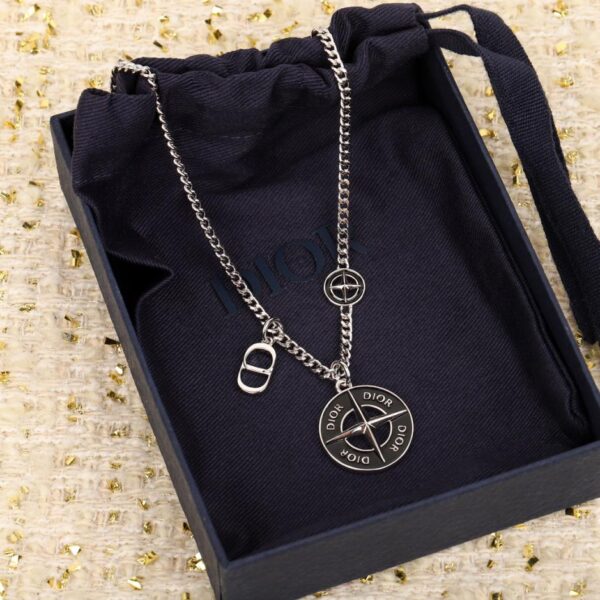 Collana congiunta Dior Stone Island (A078)