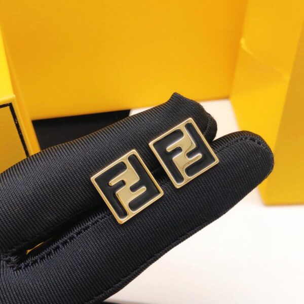 replica,repliche,fake,1:1,earrings,bracelet,ring,jewelry Orecchini quadrati Fendi gocciolanti di olio nero (22AF)