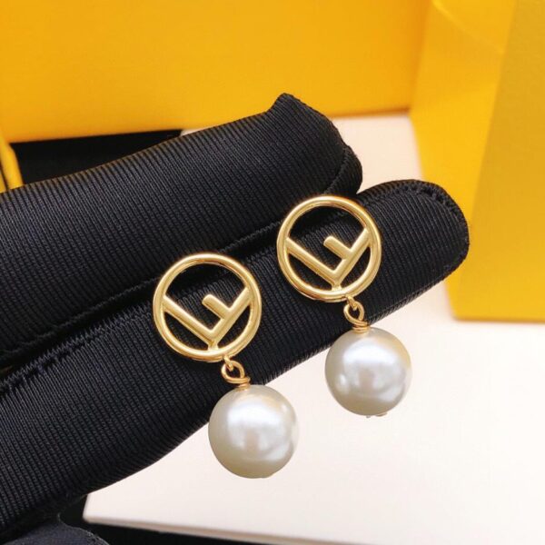 replica,repliche,fake,1:1,earrings,bracelet,ring,jewelry Orecchini Fendi con perle (50C6)