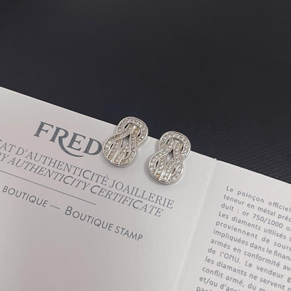 replica,repliche,fake,1:1,earrings,bracelet,ring,jewelry Orecchini Fred a ferro di cavallo con diamanti blu (BE9A) replica,repliche,fake,1:1,earrings,bracelet,ring,jewelry Orecchini Fred a ferro di cavallo con diamanti blu (BE9A)