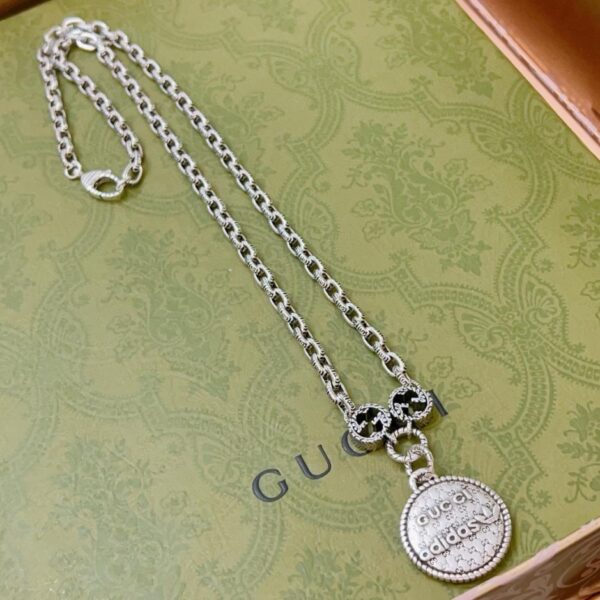 replica,repliche,fake,1:1,earrings,bracelet,ring,jewelry L’ultima catena di prodotti Gucci serie Anger Forest doppia g (4E6C)