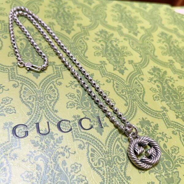 replica,repliche,fake,1:1,earrings,bracelet,ring,jewelry L’ultima catena di prodotti Gucci serie Anger Forest modello classico doppia G (545C)