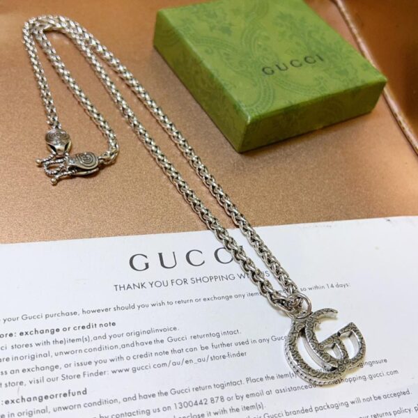 replica,repliche,fake,1:1,earrings,bracelet,ring,jewelry L’ultima catena di prodotti Gucci serie Anger Forest doppia G (9209)