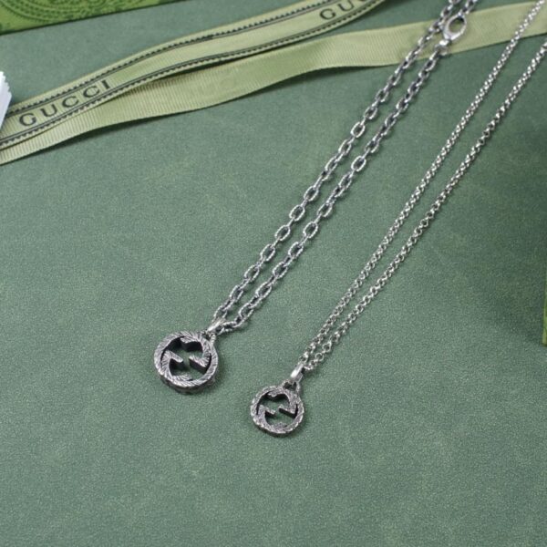 [Argento sterling 925 all-over] Collana vintage con doppia G intrecciata Gucci serie intrecciata (70BA)