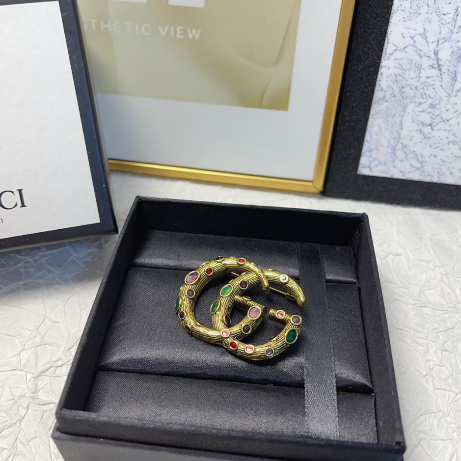 replica,repliche,fake,1:1,earrings,bracelet,ring,jewelry Gucci nuova spilla semplice con logo (9D29) replica,repliche,fake,1:1,earrings,bracelet,ring,jewelry Gucci nuova spilla semplice con logo (9D29)