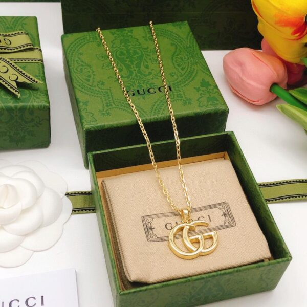 Collana Gucci con lettere lucide (ED7F)