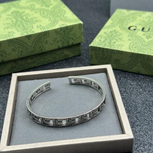 replica,repliche,fake,1:1,earrings,bracelet,ring,jewelry Bracciale classico Gucci più venduto (22D2)
