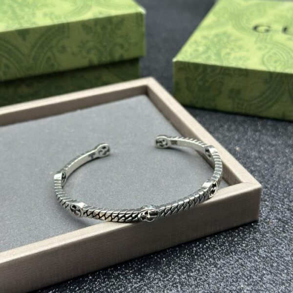 replica,repliche,fake,1:1,earrings,bracelet,ring,jewelry Bracciale classico Gucci più venduto (B757)