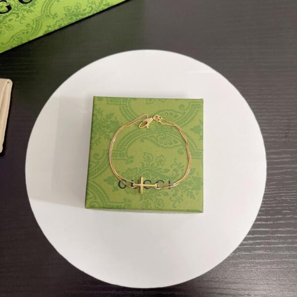 replica,repliche,fake,1:1,earrings,bracelet,ring,jewelry Bracciale Gucci (620D)