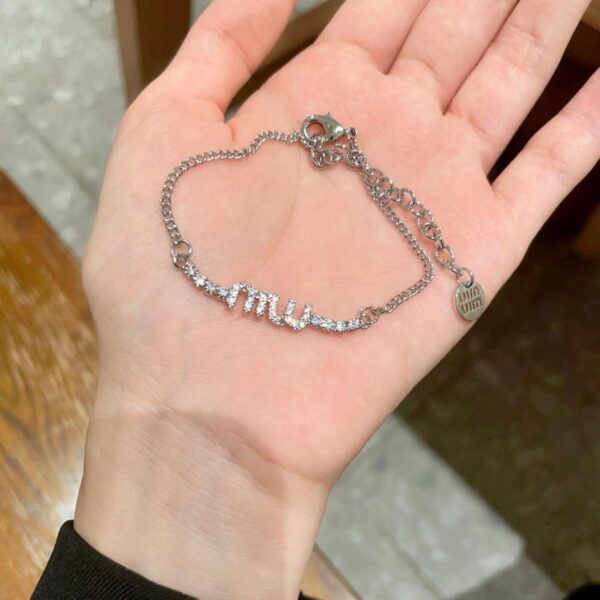 Bracciale Miu Miu con lettere e diamanti (3455)