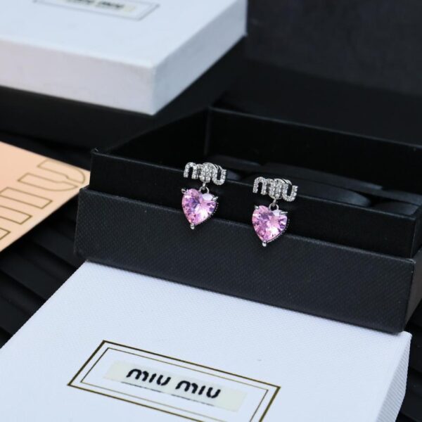 replica,repliche,fake,1:1,earrings,bracelet,ring,jewelry Orecchini Miumiu con diamanti rosa love (D8DC)
