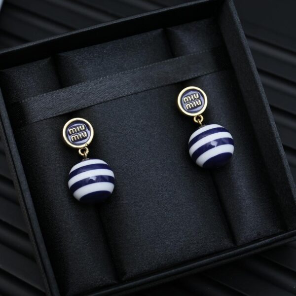 replica,repliche,fake,1:1,earrings,bracelet,ring,jewelry Orecchini di perle francesi Miumiu stile navy (DFEB)