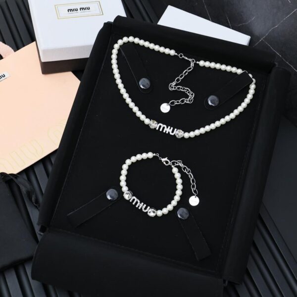 set collana di perle miumiu (518A)
