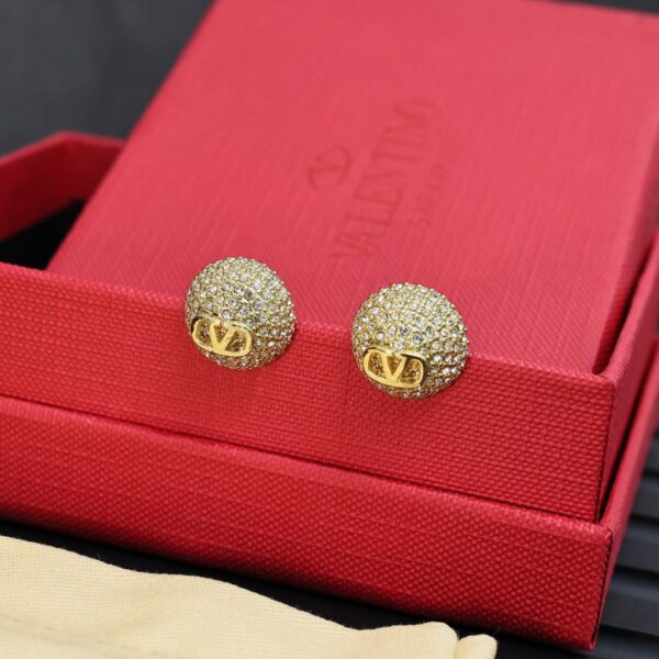 replica,repliche,fake,1:1,earrings,bracelet,ring,jewelry Gli orecchini preferiti di Valentino quest’anno (A0C6)
