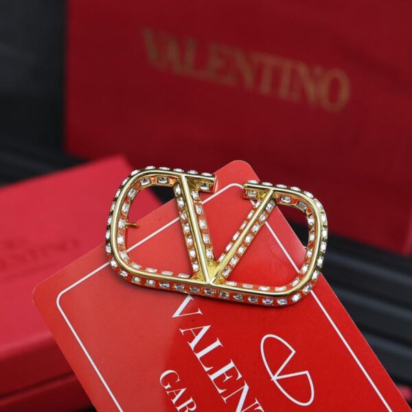 replica,repliche,fake,1:1,earrings,bracelet,ring,jewelry Spilla Valentino impreziosita da diamanti (82EF)