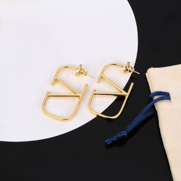 replica,repliche,fake,1:1,earrings,bracelet,ring,jewelry  Valentino Orecchini V logo Valentino (50AF)