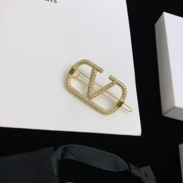 replica,repliche,fake,1:1,earrings,bracelet,ring,jewelry Fermaglio per capelli Valentino contatore nuovo (A2BB)