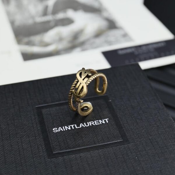 Yves Saint Laurent anello vintage con lettera invecchiata Y (0226)