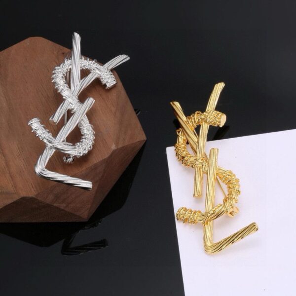 replica,repliche,fake,1:1,earrings,bracelet,ring,jewelry Spilla Yves Saint Laurent Classica Lusso (CE60)