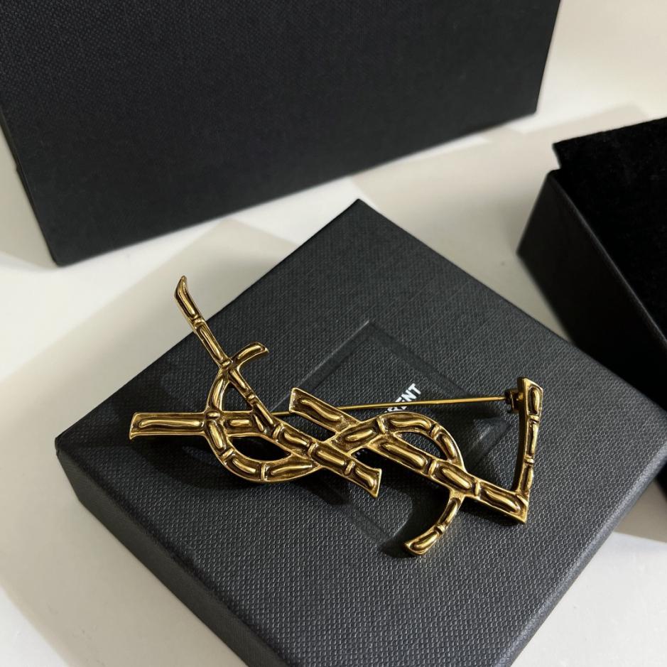 replica,repliche,fake,1:1,earrings,bracelet,ring,jewelry Spilla vintage con lettera in bambù Saint Laurent (36F6) replica,repliche,fake,1:1,earrings,bracelet,ring,jewelry Spilla vintage con lettera in bambù Saint Laurent (36F6)