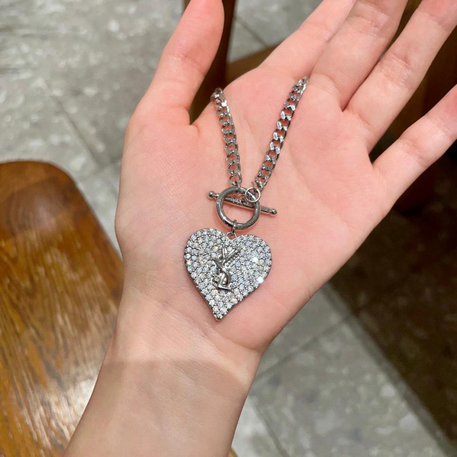 replica,repliche,fake,1:1,earrings,bracelet,ring,jewelry Yves Saint Laurent Collana con lettera d’amore piena di diamanti (D925) replica,repliche,fake,1:1,earrings,bracelet,ring,jewelry Yves Saint Laurent Collana con lettera d’amore piena di diamanti (D925)