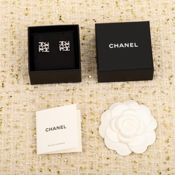 Orecchini Chanel C quadrati