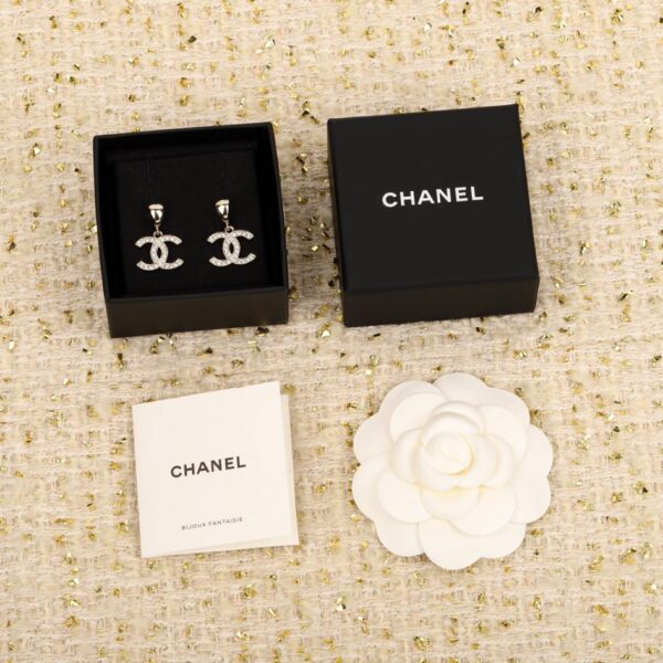 Orecchini doppia C Chanel
